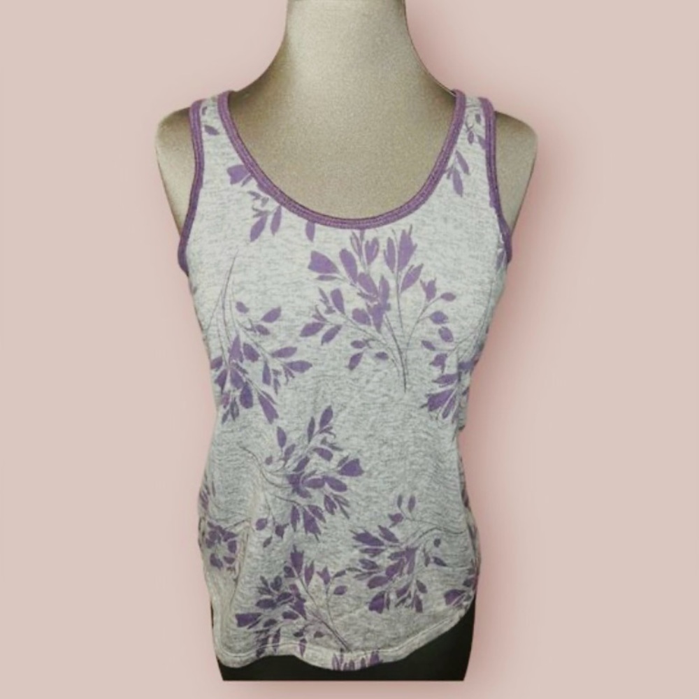 KAREN NEUBURGER LIVE LAUGH LOUNGE TANK TOP W GREY AND PURPLE FLORAL PATTERN